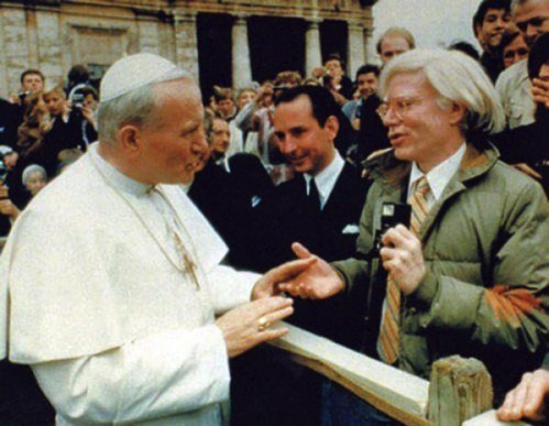 Andy Warhol avec le Pape Jean Paul II
