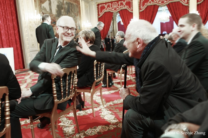 Philippe Sollers, Patrick Modiano, photo  Sophie Zhang Crmonie de remise de dcorations de la Lgion d'Honneur au Palais de l'lyse 18 fvrier 2015